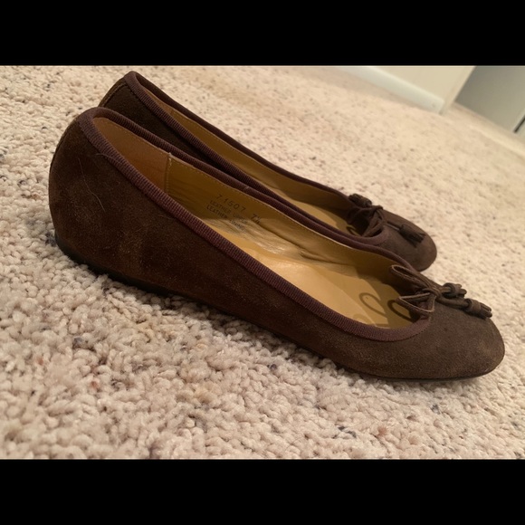 Flats - Picture 3 of 3